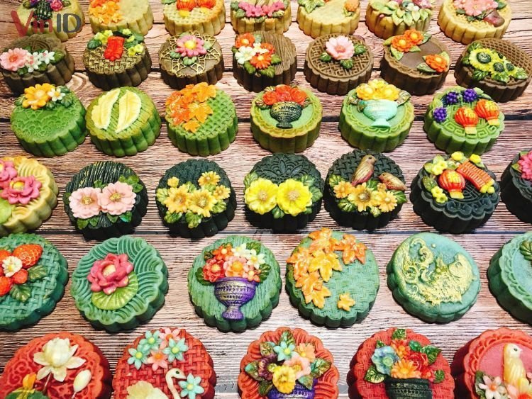 Bánh trung thu hoa nổi độc đáo, phá cách
