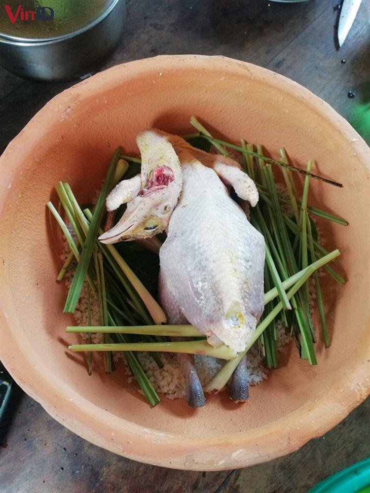 Nồi đất giúp món ăn đậm đà hấp dẫn hơn