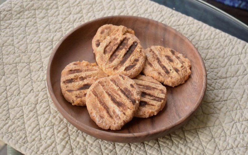 Bánh khoai lang yến mạch bằng nồi chiên không dầu