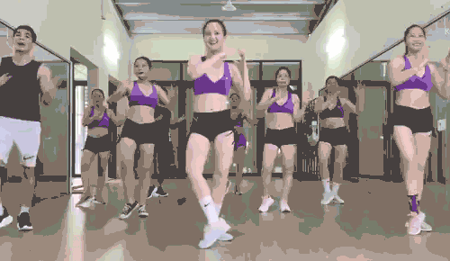 Bài tập aerobic vặn mình