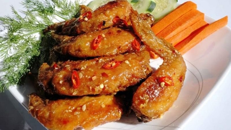 Cánh gà chiên nước mắm bằng nồi chiên không dầu