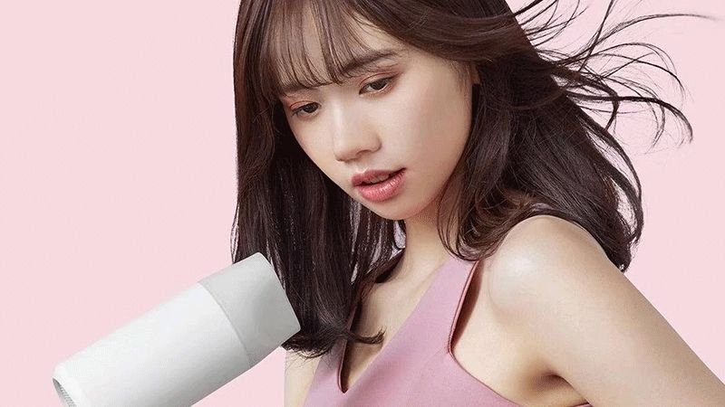 Tóc mái sẽ xơi hơn khi sấy Tóc mái sẽ xơi hơn khi sấy