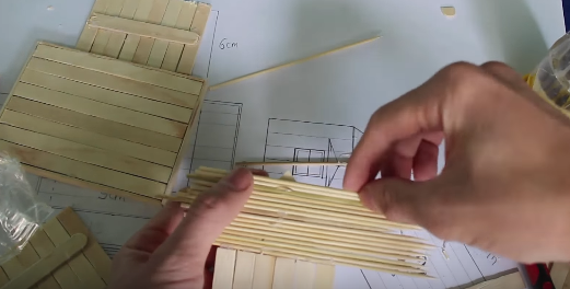 Cách làm mô hình nhà đơn giản bằng que đè lưỡi