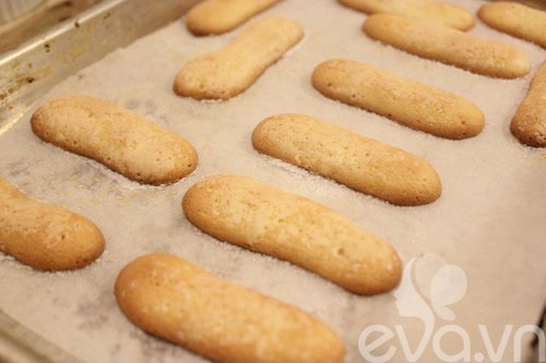 Tự làm bánh Ladyfinger giòn xốp - 11