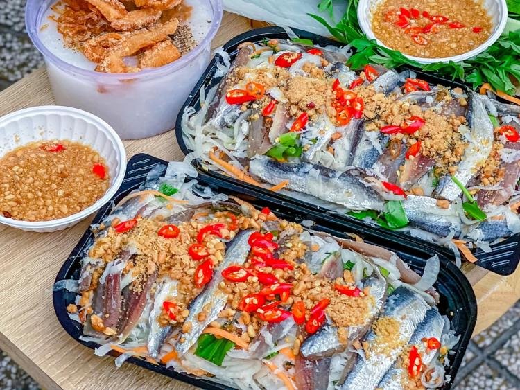Gỏi cá trích Phú Quốc - “Mỹ vị” giữa nhân gian