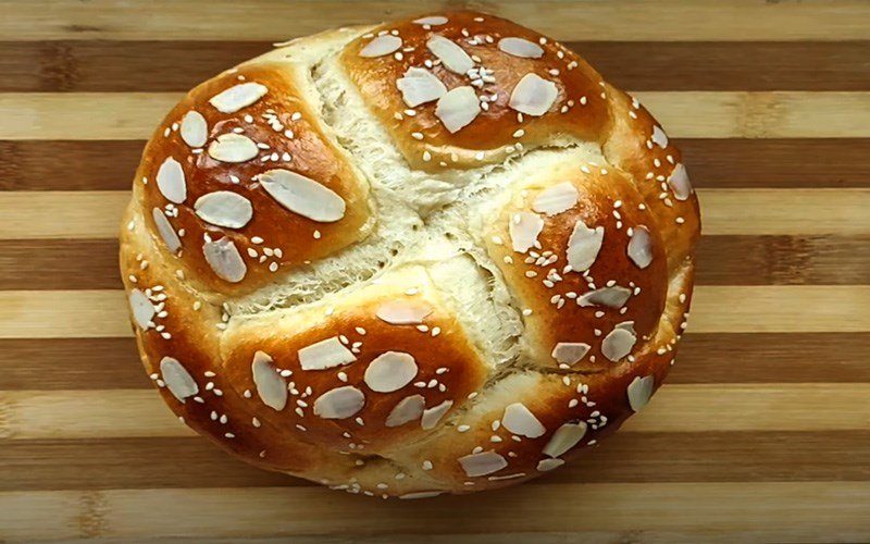 Bánh mì hoa cúc bằng nồi chiên không dầu