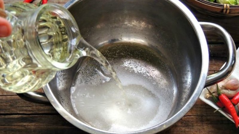 Làm hỗn hợp ngâm dưa món