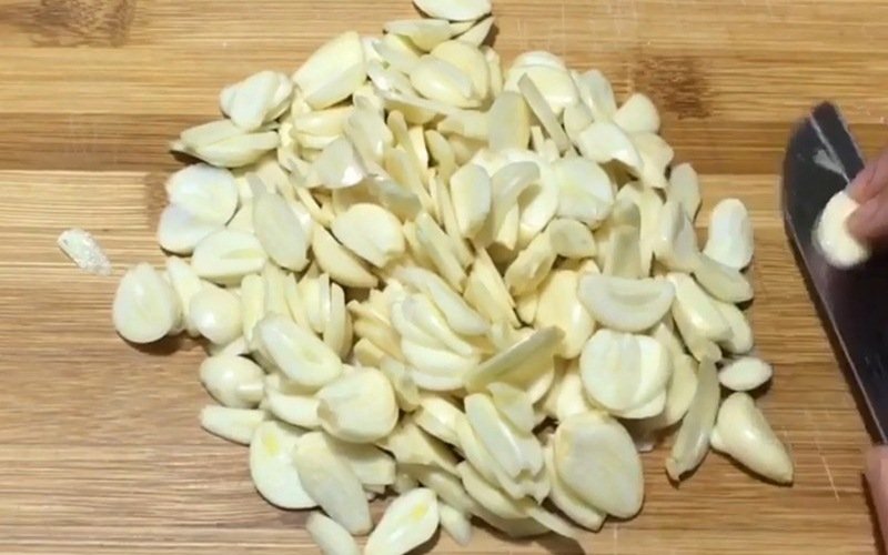 Băm nhỏ tỏi