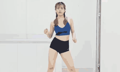 Aerobic Lắc hông giảm mỡ bụng