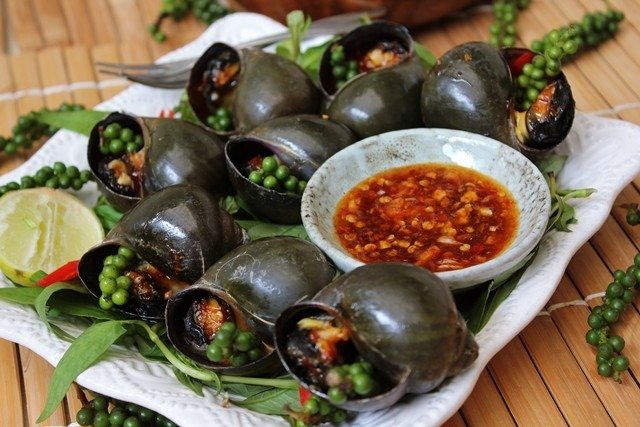 cách làm ốc bươu nướng tiêu xanh