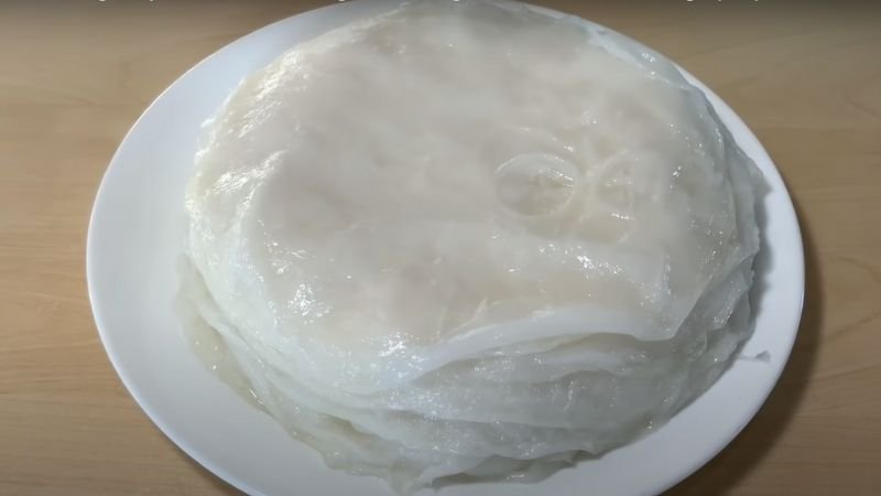 Bánh ướt làm từ chảo chống dính