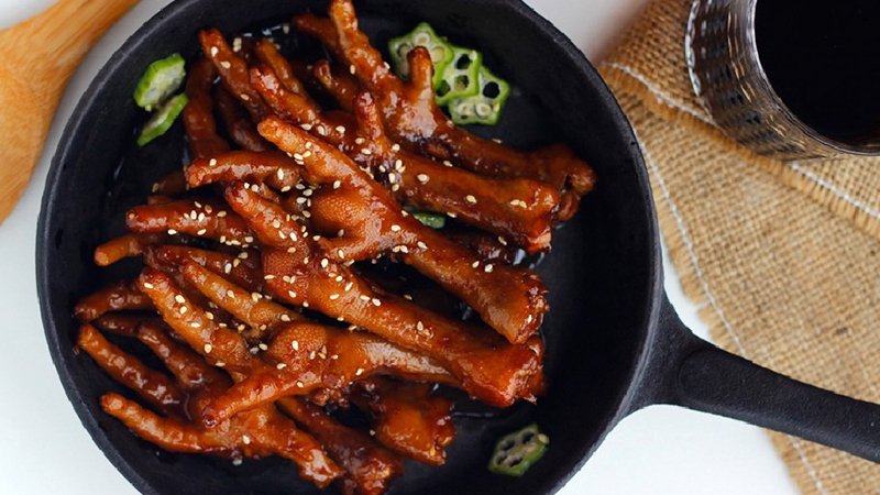 Chân gà hấp bia Chân gà hấp bia
