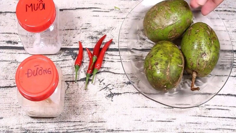 Nguyên liệu làm món cóc dầm muối ớt Nguyên liệu làm món cóc dầm muối ớt