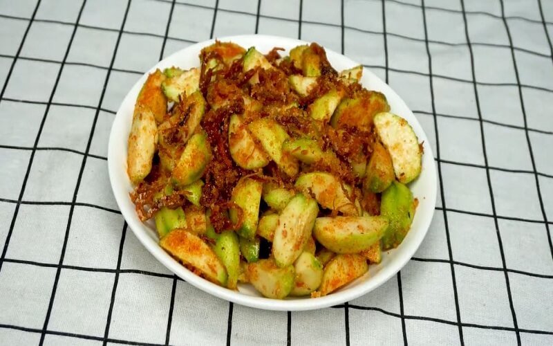 Món cóc dầm khô bò thơm ngon, chua ngọt làm ai ăn cũng thích Món cóc dầm khô bò thơm ngon, chua ngọt làm ai ăn cũng thích