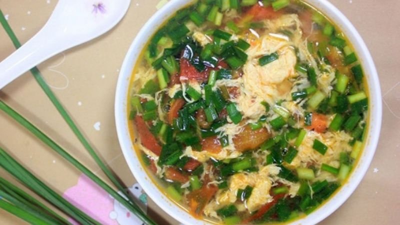 Canh cà chua trứng thịt bò Canh cà chua trứng thịt bò