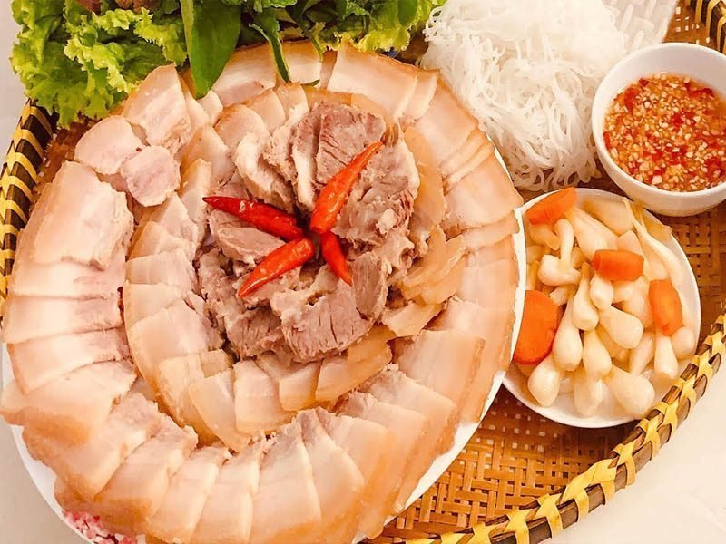 Món thịt ngâm nước mắ thơm ngon hấp dẫn cho bạn đãi khách 
