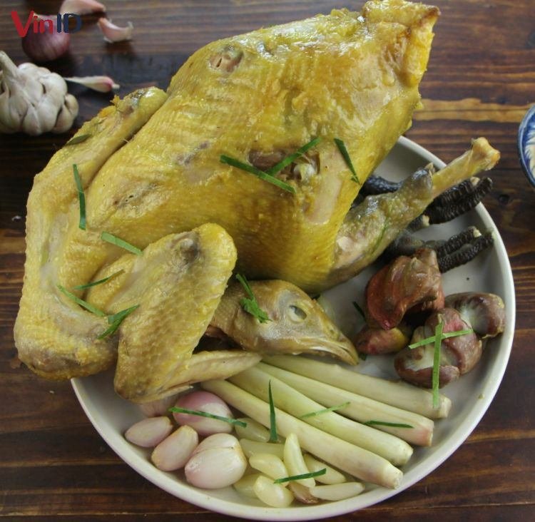 Thành phẩm gà hấp sả
