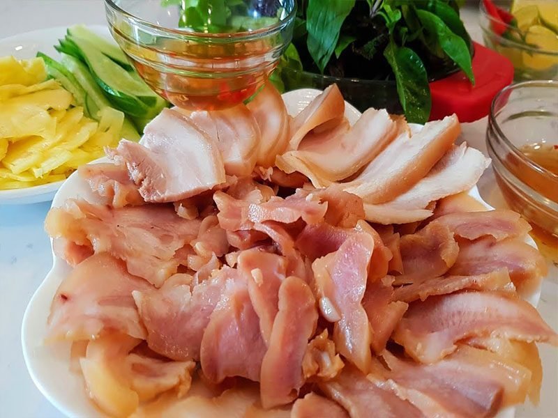Bí Quyết Chọn Nguyên Liệu Cho Món Thịt Heo Ngâm Nước Mắm
