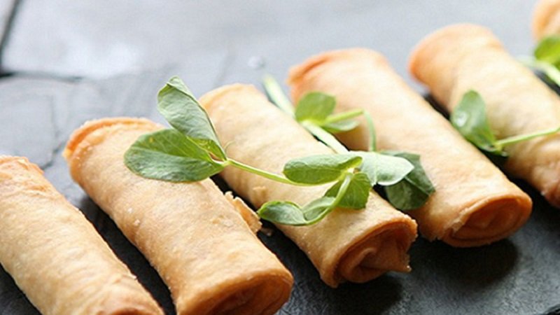  Chả giò nhân bắp non