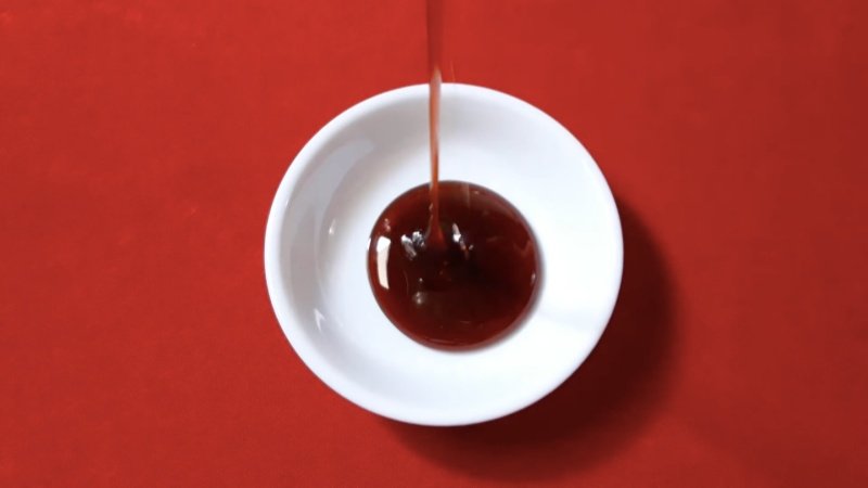 Nước màu từ đường thốt nốt Nước màu từ đường thốt nốt