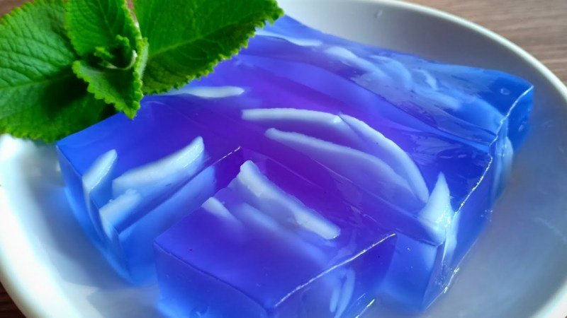 Rau câu dừa hoa đậu biếc