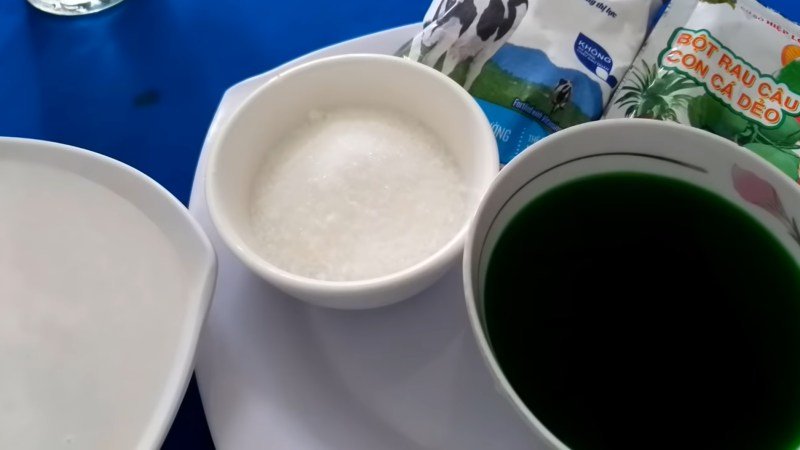 Nguyên liệu làm rau câu dừa lá dứa