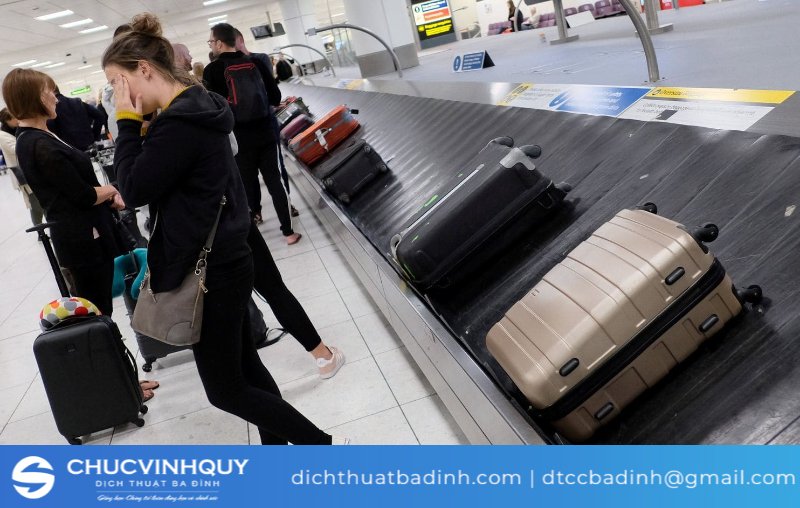 Bước cuối cùng là di chuyển tới khu vực lấy hành lý của mình