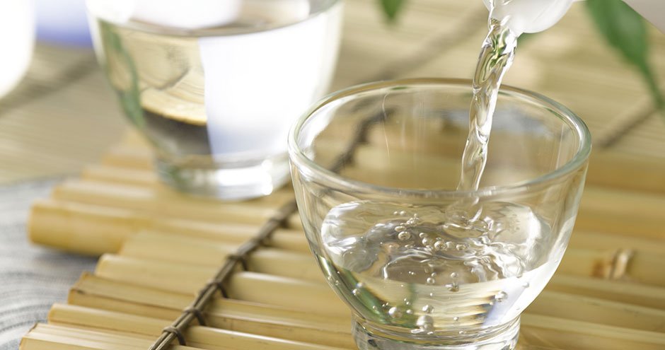 Nước cất và giấm