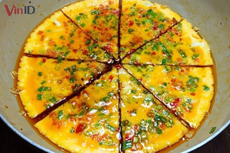 Trứng gà chiên nước mắm thơm ngon khó cưỡng. Trứng gà chiên nước mắm thơm ngon khó cưỡng.