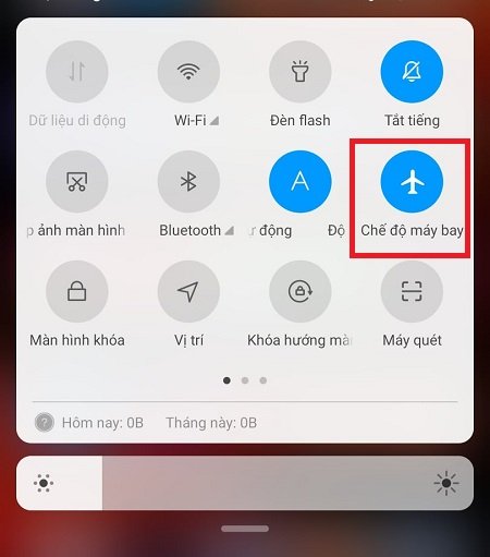 Dùng chế độ máy bay khi vào khu vực sóng yếu Dùng chế độ máy bay khi vào khu vực sóng yếu