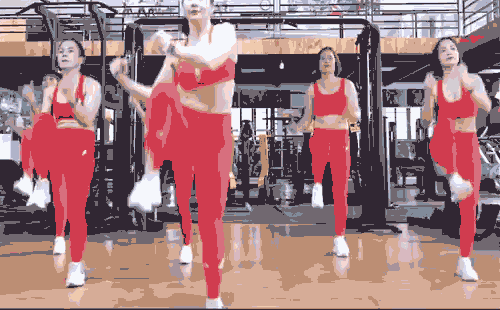 Đầu gối chạm khuỷu tay giúp giảm mỡ bụng hiệu quả