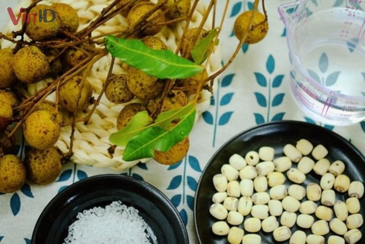 Nguyên liệu chính chế biến chè long nhãn nước dừa