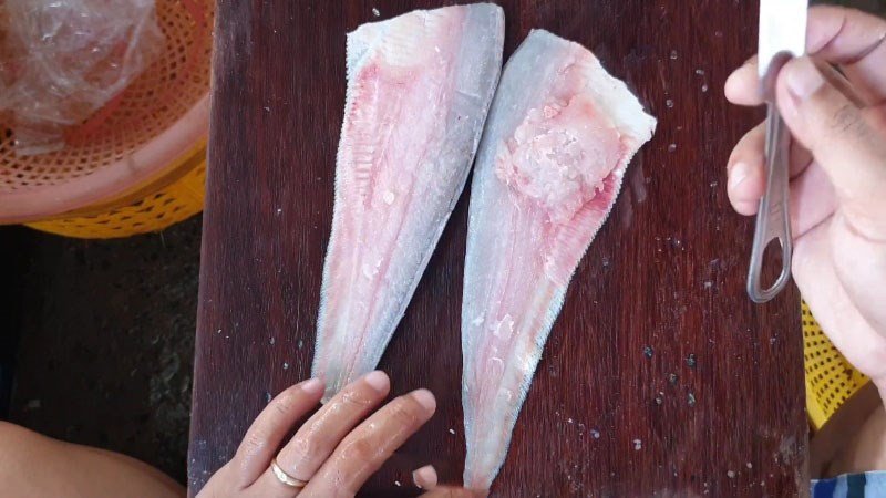 Đặt miếng phi lê đúng vị trí