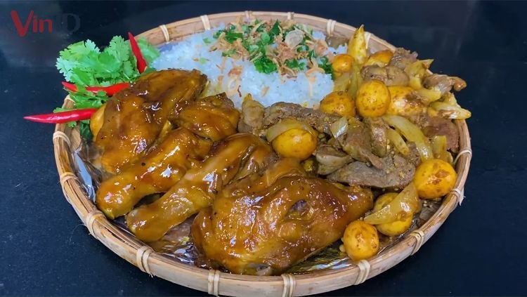 Xôi gà rôti trứng non Xôi gà rôti trứng non