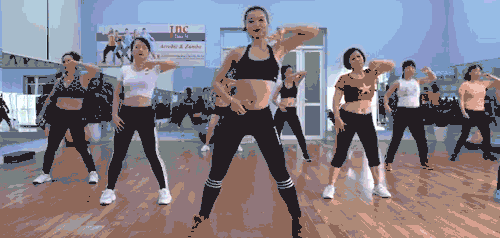Xoay tay, gập bụng giúp giảm mỡ bụng và eo hiệu quả