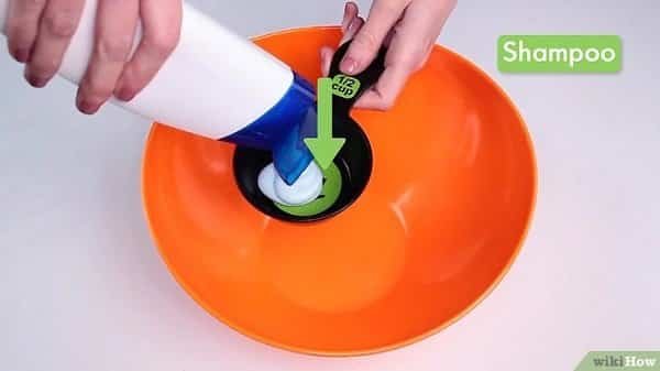 Cách để Làm slime bằng dầu gội và tinh bột ngô