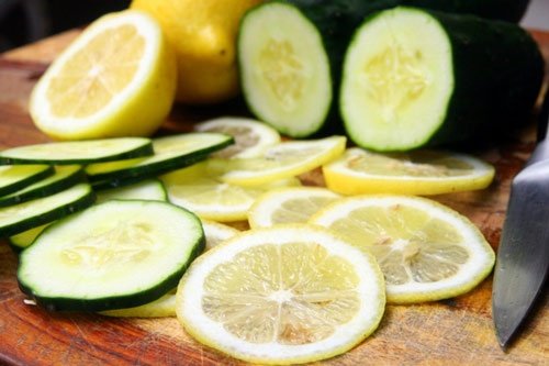 cách làm trắng da tay bằng chanh và dưa leo
