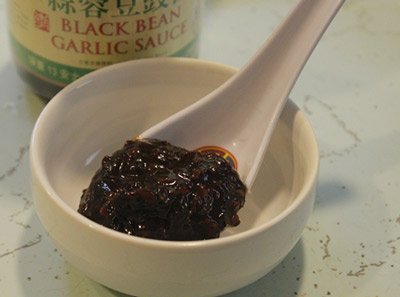 Cách làm tương đen ăn cá viên chiên