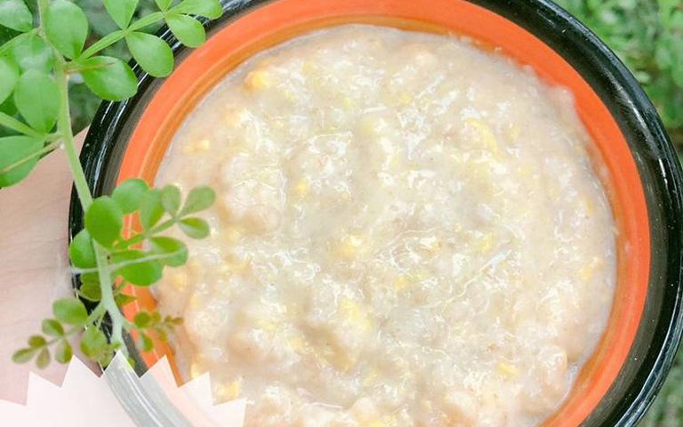 Cách nấu cháo yến mạch với trứng gà