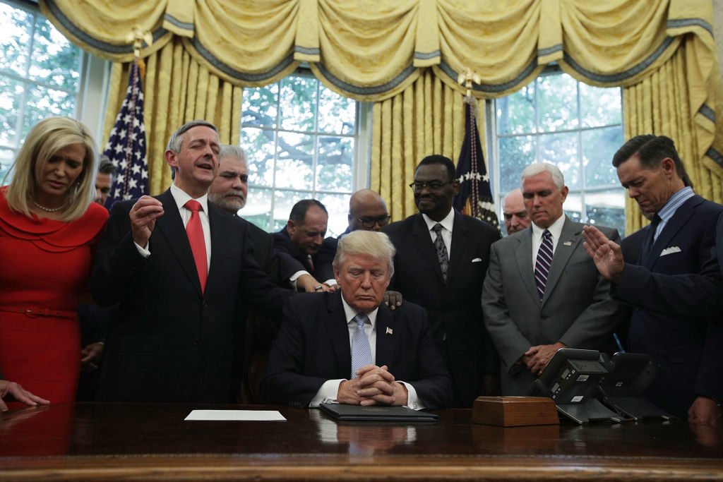 Các thành viên trong nội các của Tổng thống Donald Trump đều là những người kính ngưỡng Thiên Chúa.