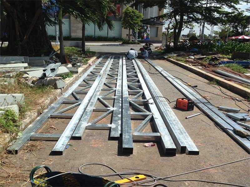 Hướng dẫn làm khung mái xếp lượn sóng 2