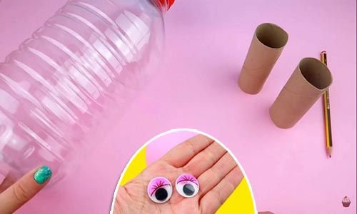 Nguyên liệu cần để làm con heo bằng chai nhựa đơn giản để bỏ tiết kiệm