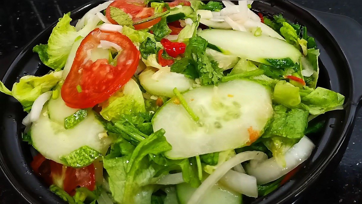 2 Cách làm xà lách (salad) trộn dầu giấm vô cùng đơn
