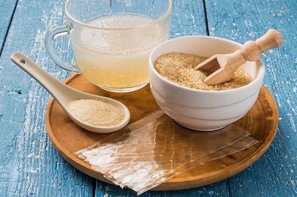 Thuốc bột gelatin giúp làm giảm nồng độ hormone estrogen và làm chậm kinh nguyệt tạm thời (Ảnh: Internet)
