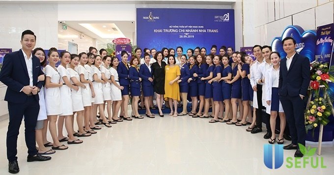 Ngọc Dung chi nhánh Nha Trang kín khách ngày khai trương - VnExpress Sức khỏe