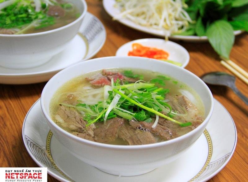 Anh Dũng học nấu Phở để kinh doanh tại Mỹ