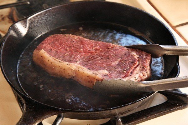 áp chảo bò bít tết