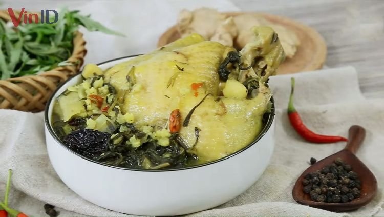 Gà hầm thuốc bắc ngải cứu