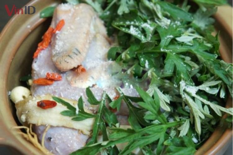 Nguyên liệu làm món gà hầm thuốc bắc ngải cứu