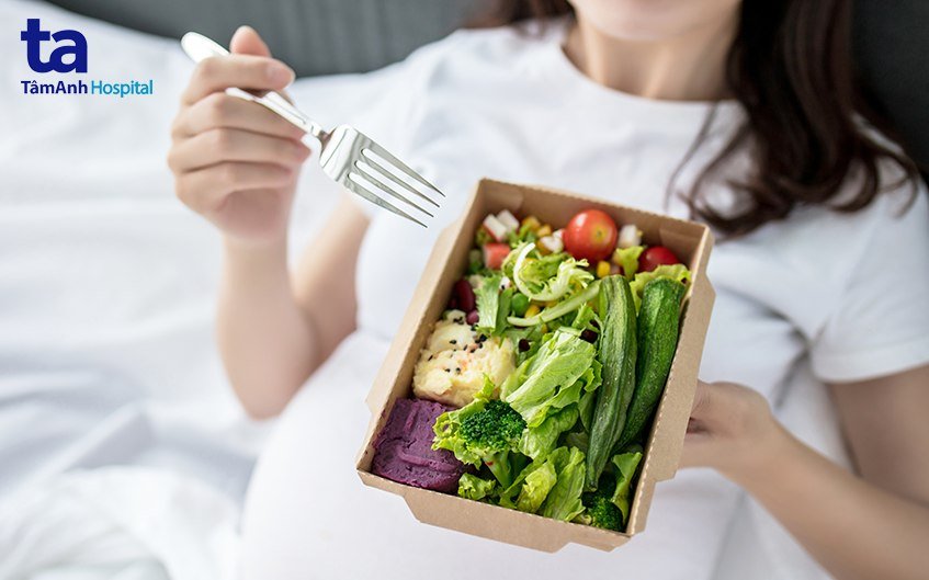 bà bầu bị trĩ có sinh thường được không